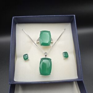 Green Onyx Rhodium Over S/S Ring (Sz 9), Earrings and Necklace Boxed Set